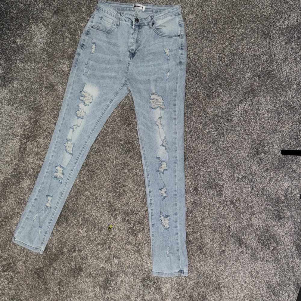 Light Wash Distressed Women's Skinny Jeans